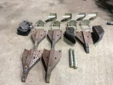 Sumo Trio Parts includes: X5 Sumo feet SW1050 (171306) Tunxton tips, Location: Sandy, Bedfordshire.