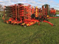 2010 Vaderstad Rapid RDA 600S drill.