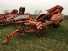 1997 Grimme GZ1700DLS trailed root harvester,
