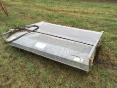 2000 Suton teleporter hydraulic drive bucket brush