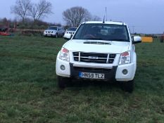 2009 Isuzu Rodeo Denver 2.5TD pickup with crewcab, MOT June 2017. Reg No: HN59 TLZ.