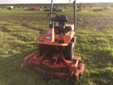 2002 Kubota F2 2400 diesel ride on lawnmower. Hours: 2549.