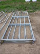 Quantity of tubular steel gates