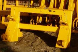 2010 Grays front-mounted Telehandler bracket