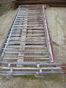 Quantity of tubular steel barriers