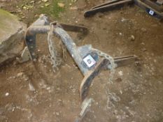 Rear-mounted three point linkage