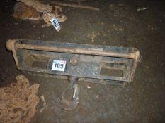 Forklift hook attachment together with brother chains