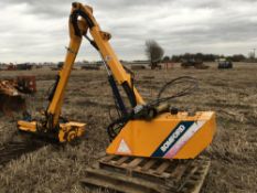 Bomford B467 hedge cutter
