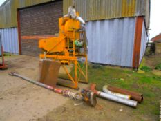 Farmers Friend Grain Dresser c/w Assorted Screens & 16' Auger