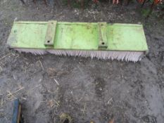 Pallet Yard Brush