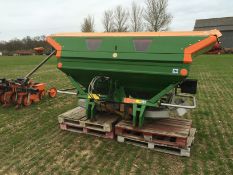 2009 Amazone ZAM1200 fertiliser spreader, 2 tonne hopper with cover and SBS system