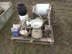 Fullwood midget milker for sheep