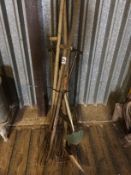 Quantity of hand tools