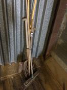 Quantity of hand tools