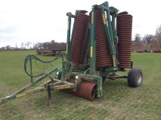 2006 Cousins Contour 10.3m, hydraulic folding Cambridge rolls.