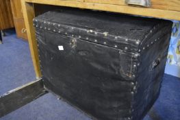 Dome Topped Rexine Covered Pine Blanket Box