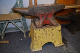 *64Kg anvil on Stand