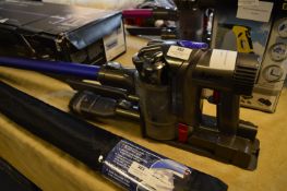 *DYSON DC44 DIGITAL SLIM VACUUM