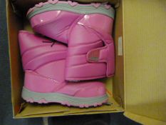 *KHOMBU CHILDREN'S BOOTS (PINK) SIZE: 4