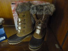 *KHOMBU LADIES BOOTS (CHESTNUT AND BEIGE) SIZE: 6