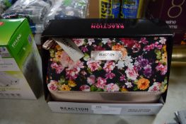 *KENNETH COLE REACTION COSMETIC CASE