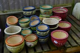 *Large Quantity of Plant Pots Various Colours and Patterns
