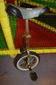 *Small Wheeled Unicycle