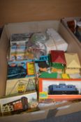 Airfix Railway Accessories and a Betta Builder Airfix Building Set