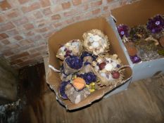 *Box Containing Festive Centrepieces