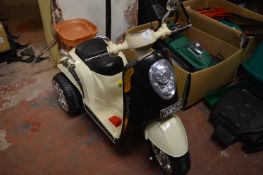 Three Wheel Battery Driven Scooter