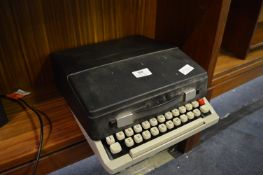 Boots PT800 Cased Typewriter