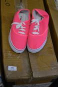 *Twenty Pairs of Converse Style Shoes (Pink) Size: 4