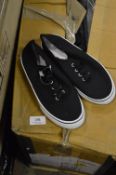 *Twenty Five Pairs of Converse Style Shoes (Black) Size: 2