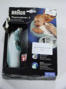 *BRAUN THERMOSCAN IRT 4024 IN EAR THERMOMETER