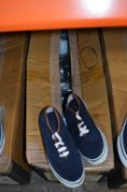 *Box of Navy Blue Flipback Sand Shoes Size: 3