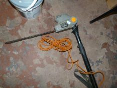 Titan Long Arm Hedge Trimmer