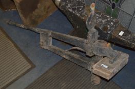 Large Iron Leg Vice