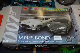 *MICRO SCALEXTRIC 007 CAR RACING GAME