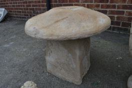 Stoneware Garden Toadstool