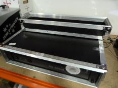 Peavey 2600 W Stereo Power Amplifier in Flight Case