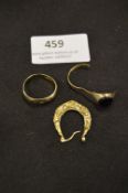 9cT Scrap Gold Rings and Earring - 5.3g including 1 set with black stone
