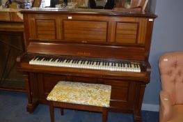 Holder Upright Piano and Stool