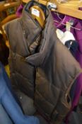 *Men's Sleeveless Padded Coat Size: Small