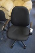 *BLACK PURESOFT MANAGER CHAIR