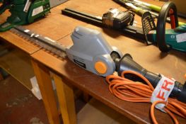 *Titan Long Reach Hedge Trimmer
