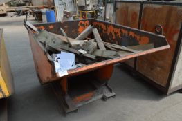 *Forklift Tipping Stillage