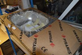 *Stainless Steel Sink and Drainer