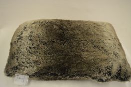 *ACCENT FAUX FUR CUSHION