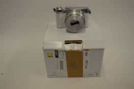*NIKON 1 J5 COMPACT CAMERA