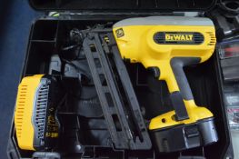 *DEWALT NAIL GUN